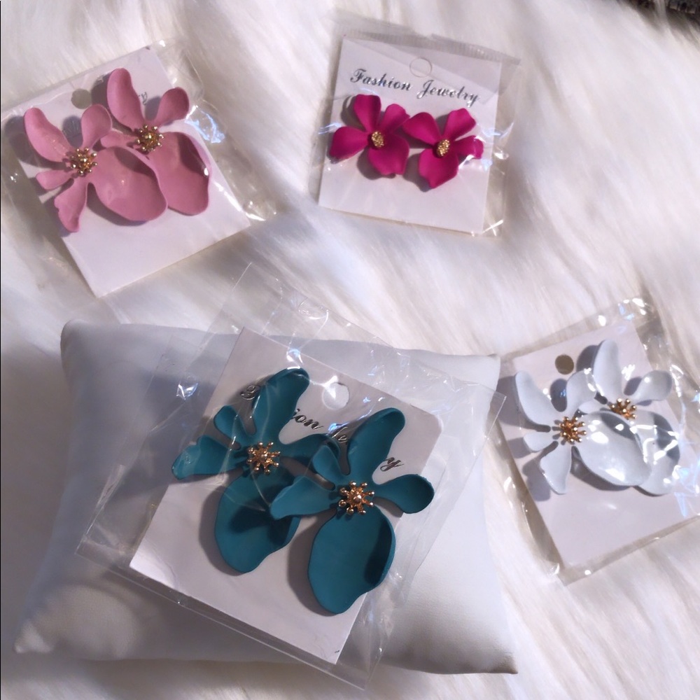 Flower🌺Stud Earrings